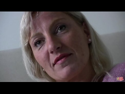 ❤️ A 'mhàthair a tha sinn uile fucked ... Lady, giùlan fhèin! ☑ Bhidio fucking aig gd.123sex.ru ️❤